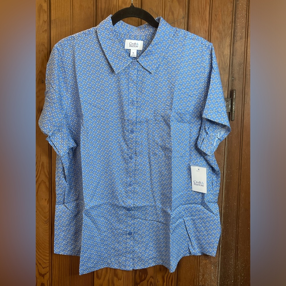 Croft Barrow Womens Button Down Shirt Blue And White Size XL NWT